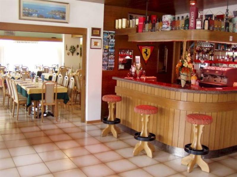 Hotel Ferrari Pinzolo Eksteriør bilde