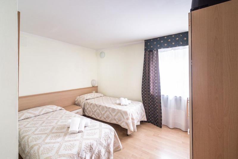 Hotel Ferrari Pinzolo Eksteriør bilde