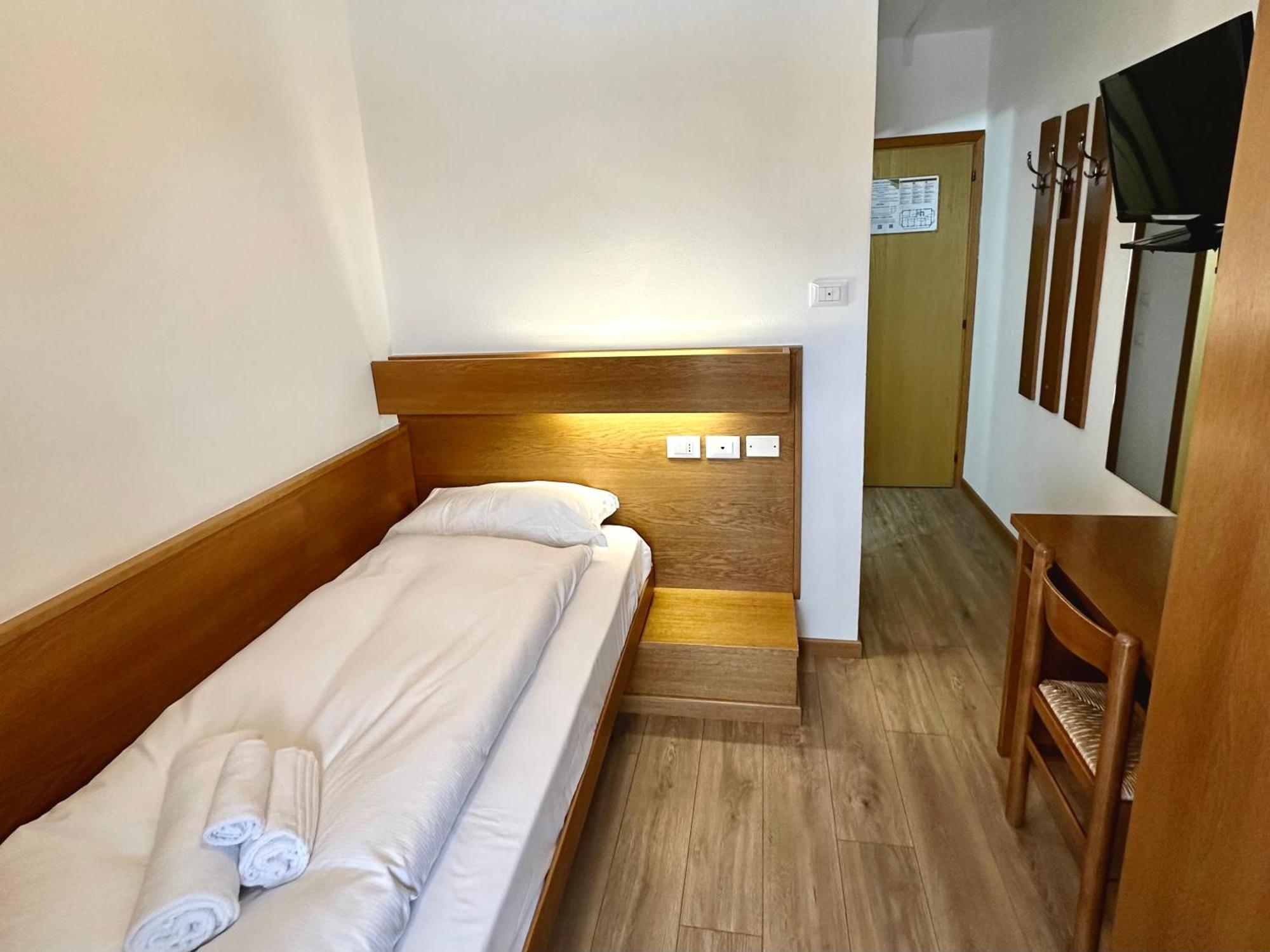 Hotel Ferrari Pinzolo Eksteriør bilde