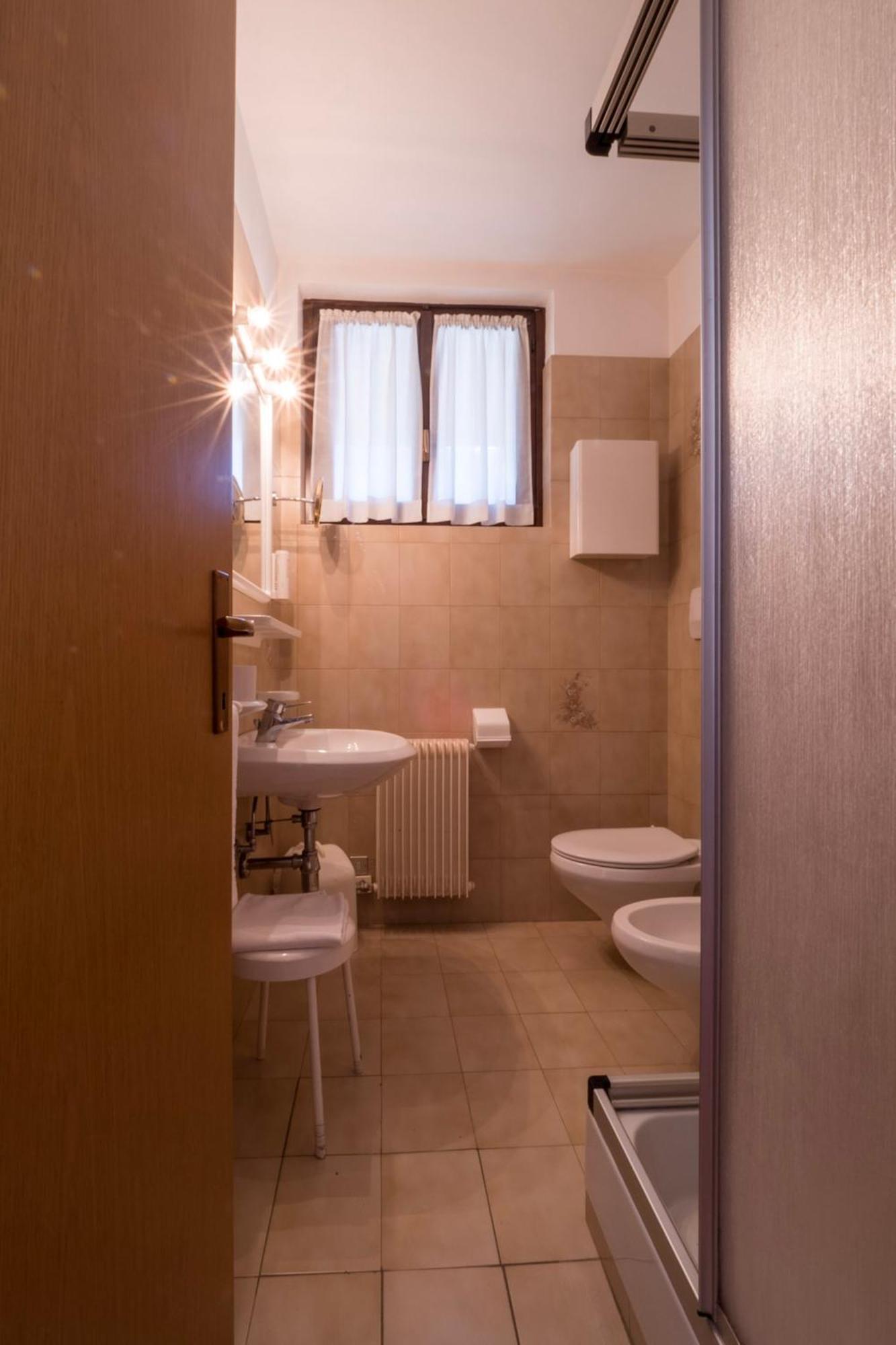 Hotel Ferrari Pinzolo Eksteriør bilde