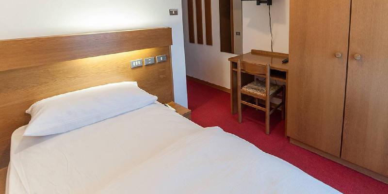 Hotel Ferrari Pinzolo Eksteriør bilde